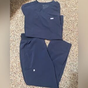 FIGS dark harbor set